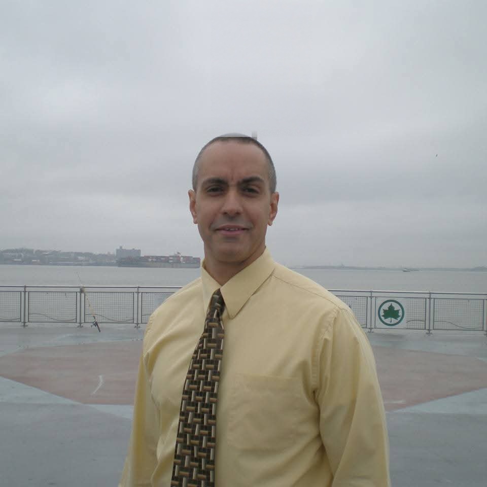 Edwin Ortiz — Fundador